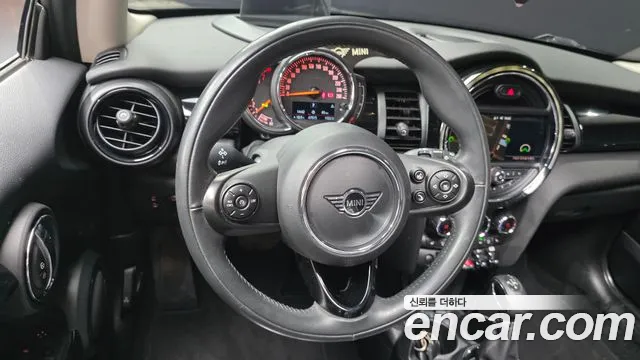 Mini Cooper 2019 — фото 12