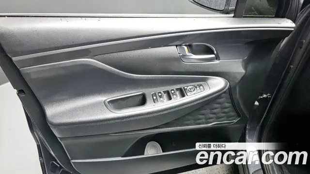 Hyundai Santafe 2021 — фото 14