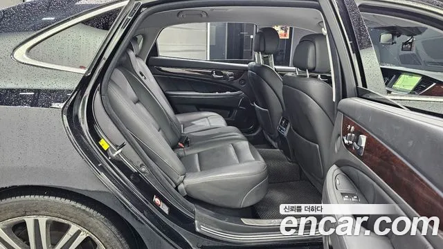 Hyundai Equus 2015 — фото 17