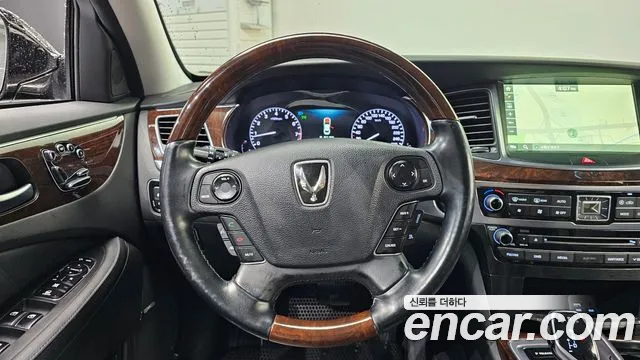 Hyundai Equus 2015 — фото 19