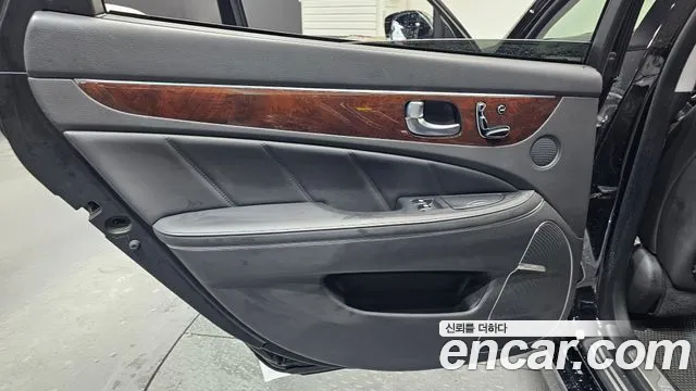 Hyundai Equus 2015 — фото 15