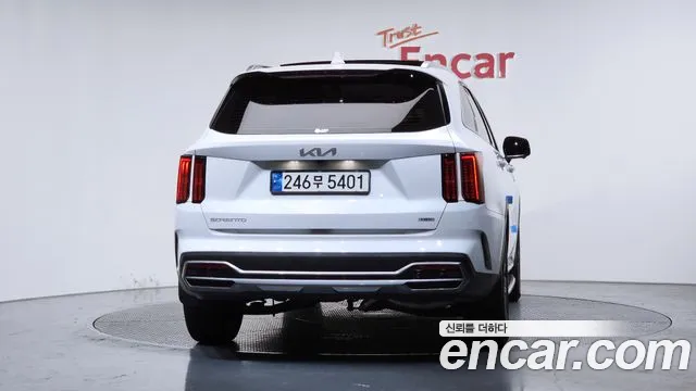 Kia Sorento 2023 — фото 4