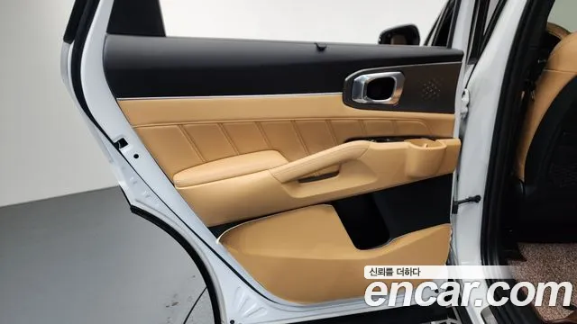 Kia Sorento 2023 — фото 15