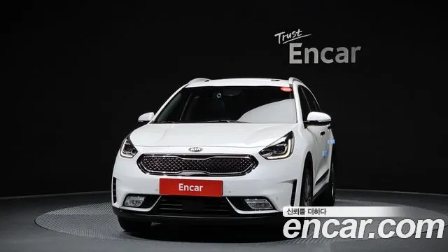 Kia Niro 2018 — фото 3