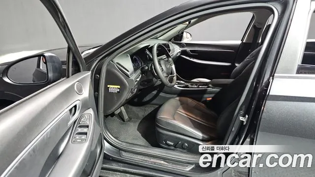 Hyundai Sonata 2020 — фото 13