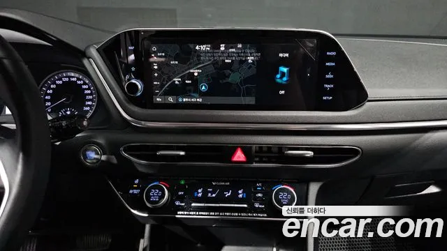Hyundai Sonata 2020 — фото 18