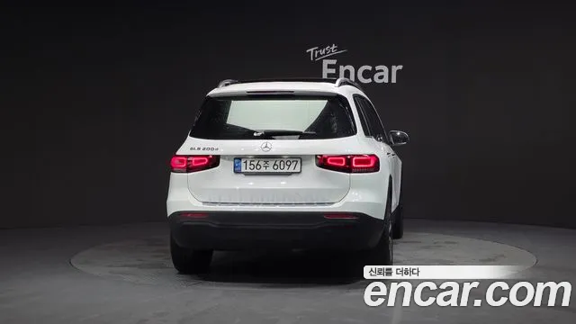Mercedes-Benz GLB-Class 2021 — фото 4