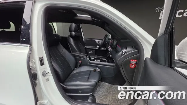 Mercedes-Benz GLB-Class 2021 — фото 13
