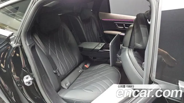 Mercedes-Benz EQS 2023 — фото 18