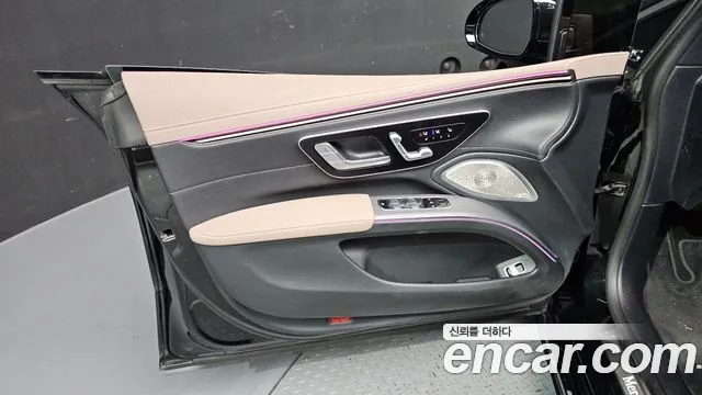 Mercedes-Benz EQS 2023 — фото 14
