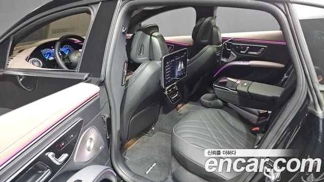 Mercedes-Benz EQS 2023 — фото 16