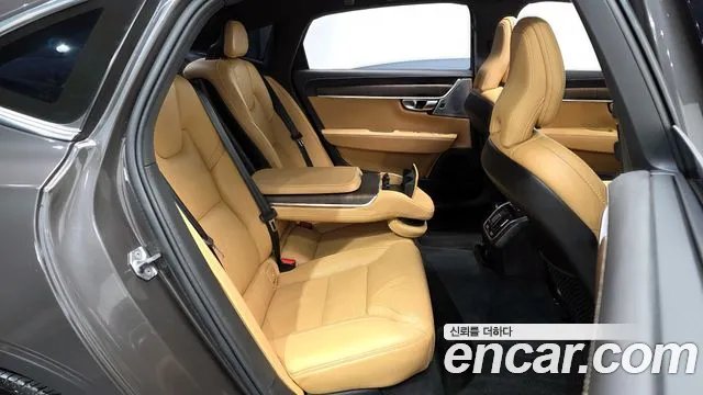 Volvo S90 2021 — фото 17