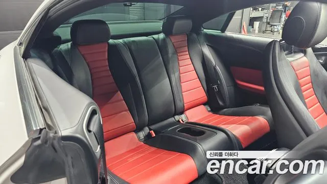 Mercedes-Benz E-Class 2017 — фото 11