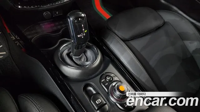 Mini Clubman 2021 — фото 12