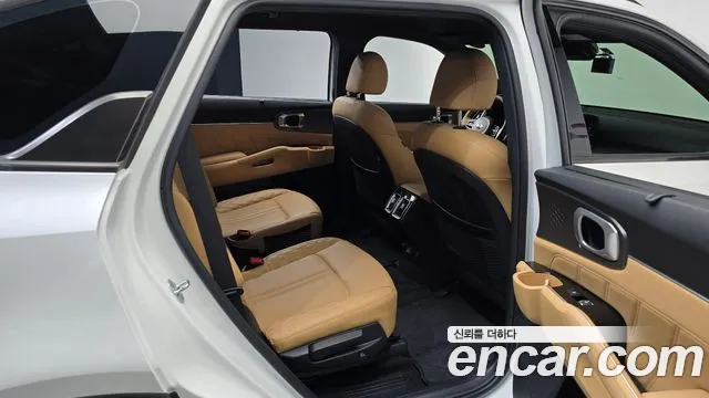 Kia Sorento 2021 — фото 17