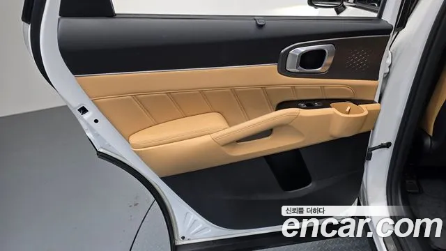 Kia Sorento 2021 — фото 15
