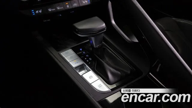 Hyundai AVANTE 2021 — фото 12