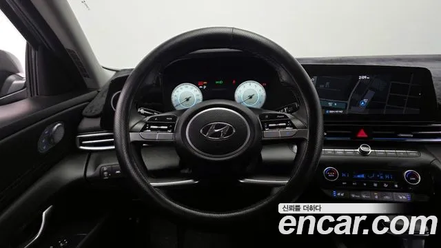 Hyundai AVANTE 2021 — фото 19