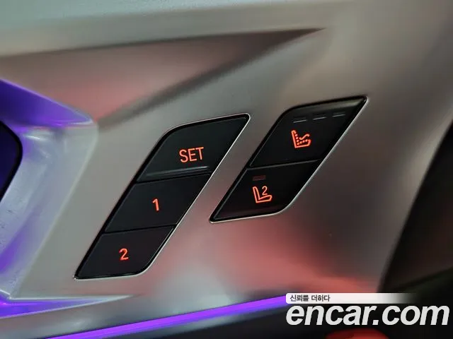 BMW XM 2023 — фото 15