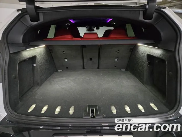 BMW XM 2023 — фото 19