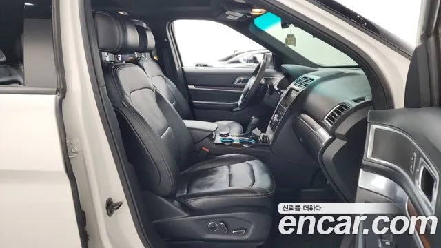Ford Explorer 2016 — фото 11