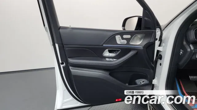Mercedes-Benz GLS-Class 2025 — фото 14