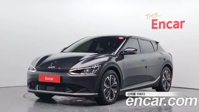 Kia EV6 2022 — фото 1