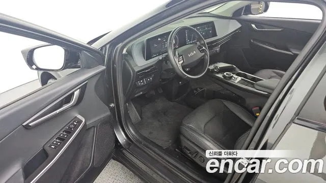 Kia EV6 2022 — фото 10