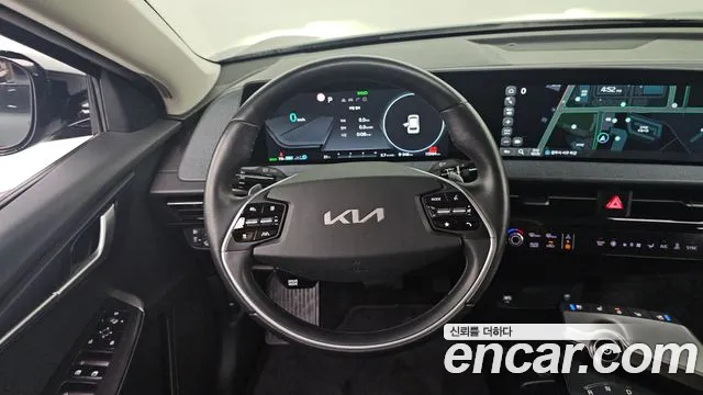 Kia EV6 2022 — фото 13