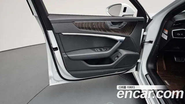 Audi A6 2021 — фото 13
