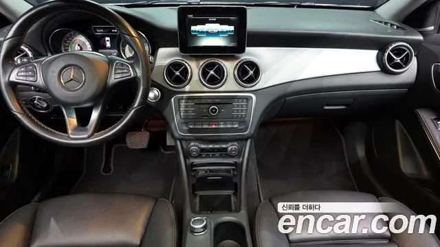 Mercedes-Benz GLA-Class 2017 — фото 7