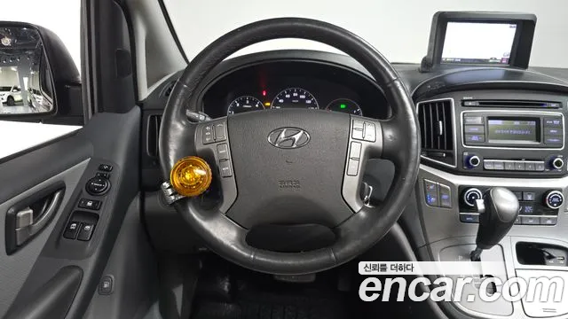 Hyundai Starex 2019 — фото 19