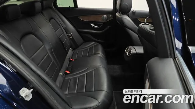 Mercedes-Benz C-Class 2015 — фото 11