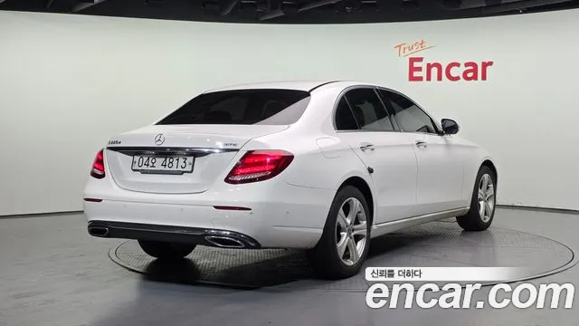 Mercedes-Benz E-Class 2018 — фото 2