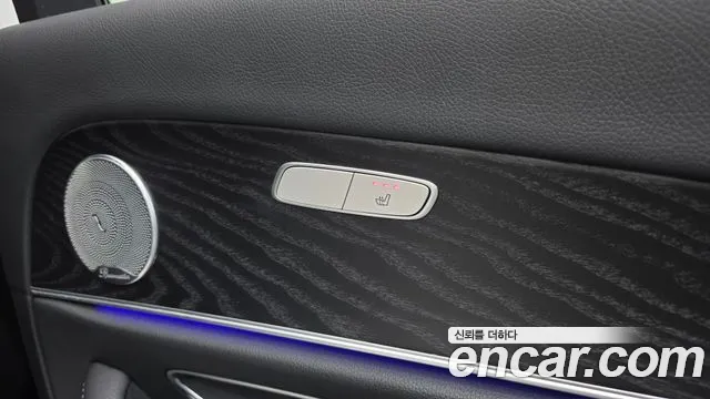 Mercedes-Benz E-Class 2018 — фото 17