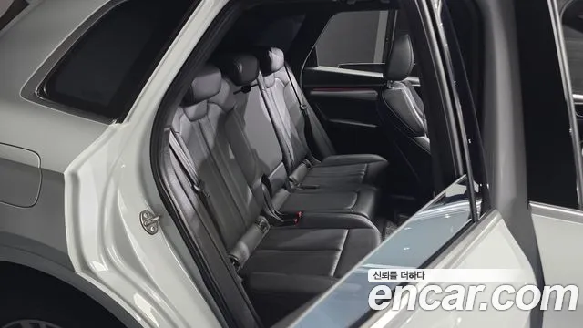 Audi Q5 2020 — фото 18