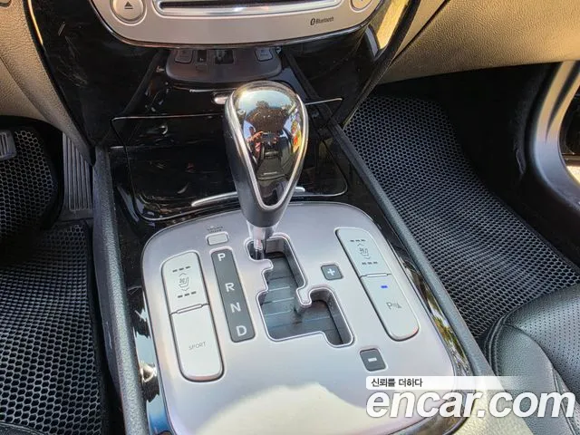 Hyundai Genesis 2013 — фото 18