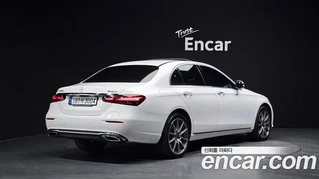 Mercedes-Benz E-Class 2022 — фото 1