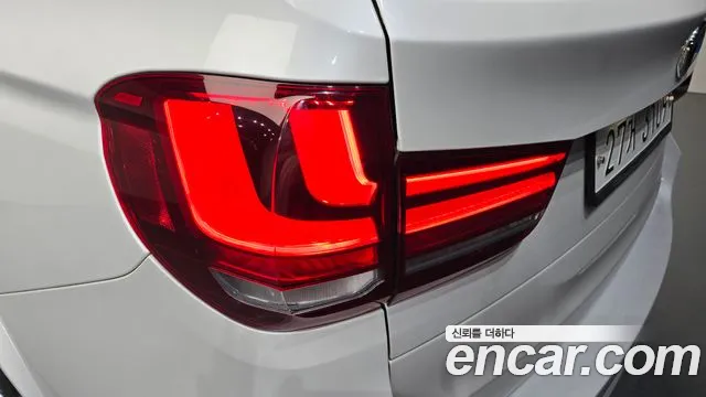 BMW X5 2018 — фото 9