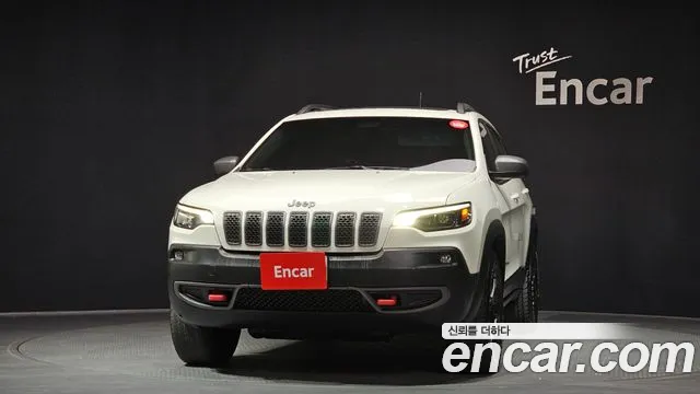 Jeep Cherokee 2019 — фото 3