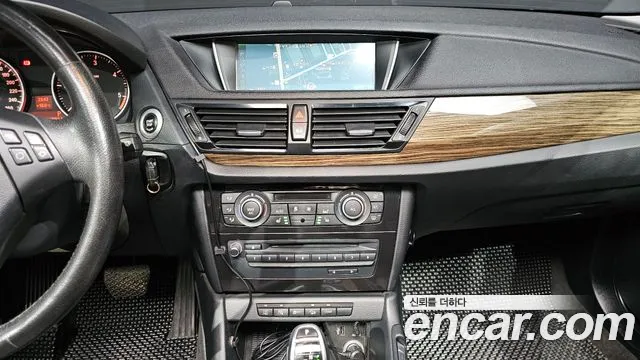 BMW X1 2014 — фото 14