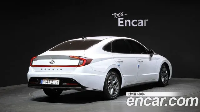 Hyundai Sonata 2022 — фото 2