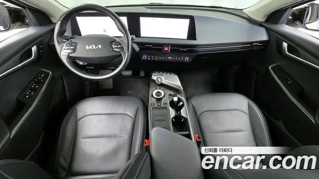 Kia EV6 2022 — фото 10