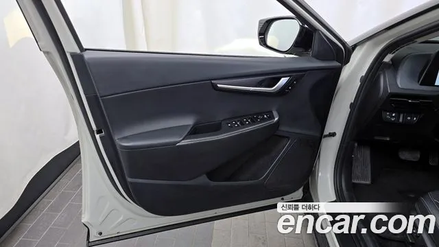 Kia EV6 2022 — фото 14