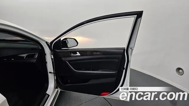 Hyundai Sonata 2015 — фото 14