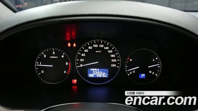 Hyundai Starex 2021 — фото 11
