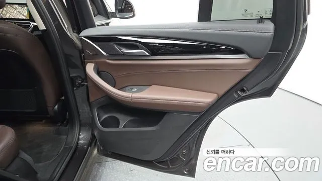 BMW X4 2022 — фото 15