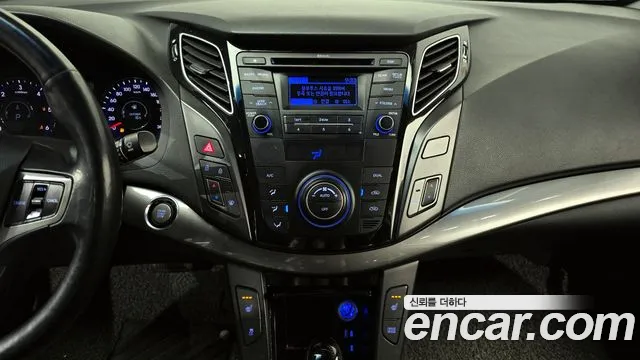 Hyundai i40 2016 — фото 14