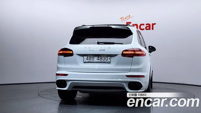 Porsche Cayenne 2013 — фото 4