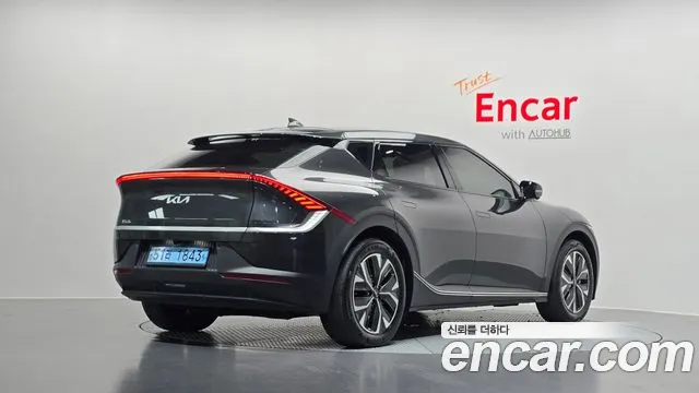 Kia EV6 2022 — фото 2